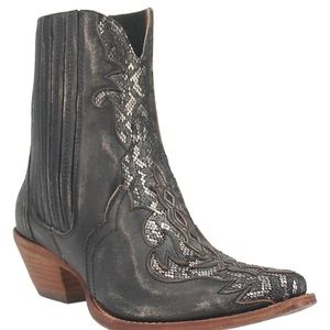 Dan Post western cowgirl cowboy ankle boot. (not available in Canada) BNIB